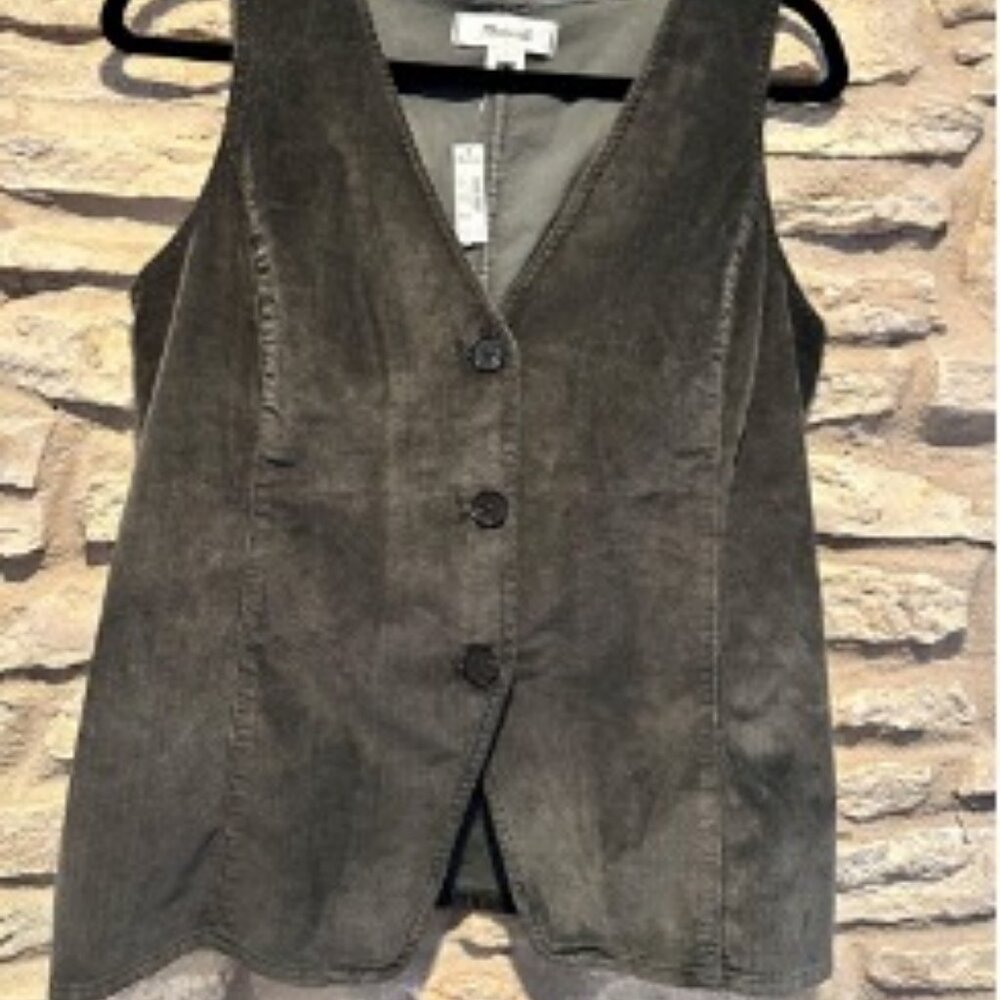 `Madewell Corduroy Button Front Vest Size 4 Olive Green